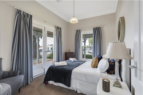 Grandview Accommodation - The Elm Tree Apartments - Broome Tourism 10