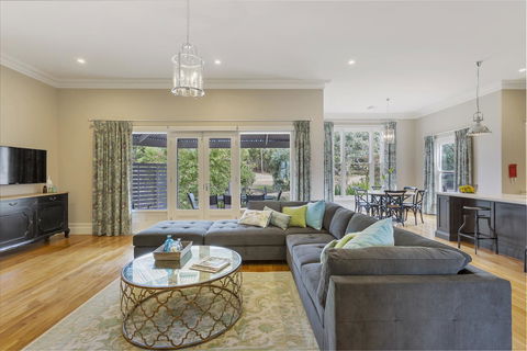 Grandview Accommodation - The Elm Tree Apartments - Broome Tourism 4