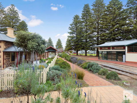 Breeze Beachfront Apartment - Broome Tourism 35