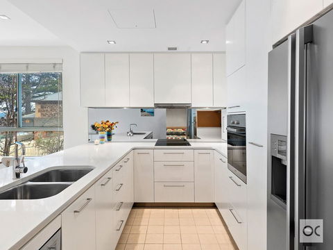 Breeze Beachfront Apartment - Broome Tourism 39