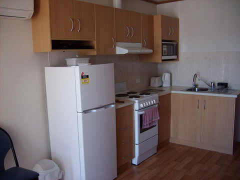 Jacko's Holiday Cabins - Broome Tourism 1