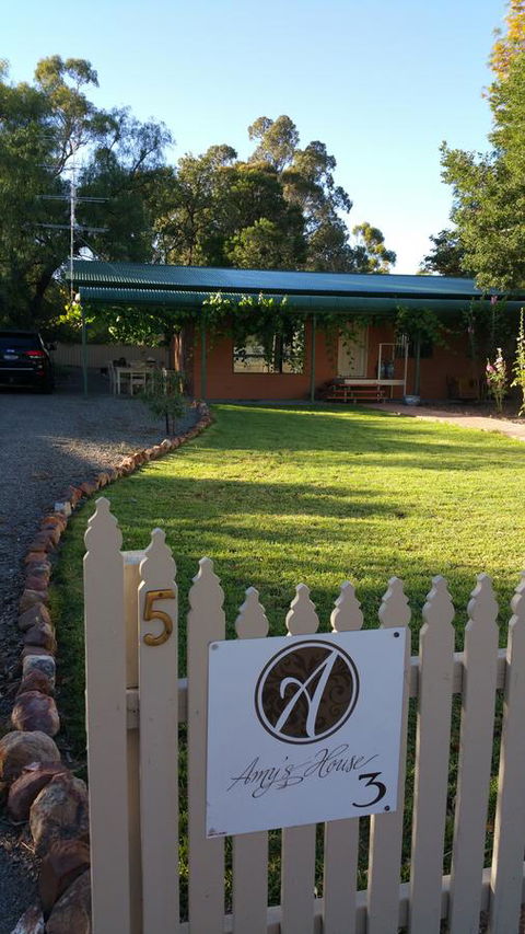 Amy\'s House Bed & Breakfast - Broome Tourism 11