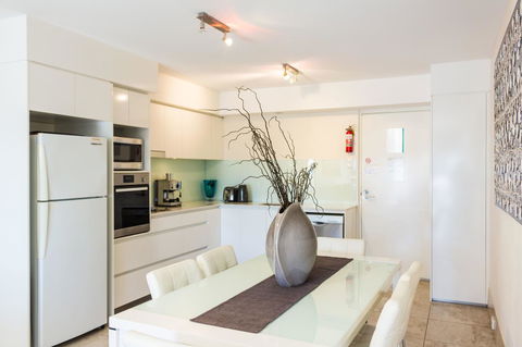 Bayview Beachfront Apartments, In Town Right On The Beach - Broome Tourism 42