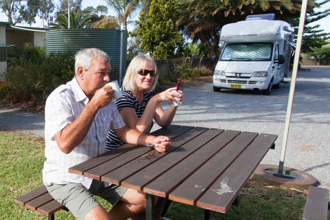 Modra\'s Apartments - Broome Tourism 21