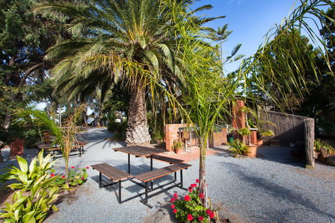 Modra\'s Apartments - Broome Tourism 19