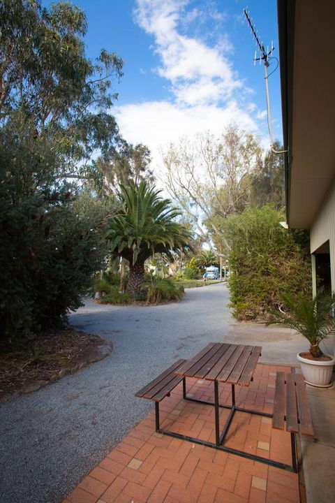 Modra\'s Apartments - Broome Tourism 8