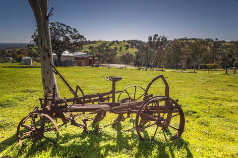 Angaston Saleyards Luxury Accommodation - Broome Tourism 23