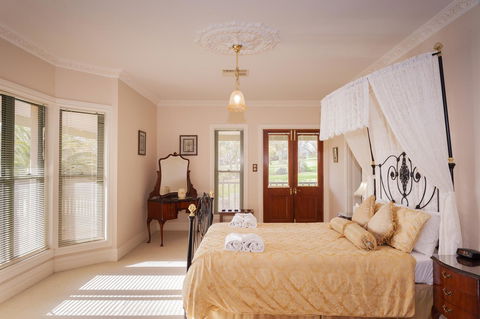 Angaston Saleyards Luxury Accommodation - Broome Tourism 1