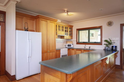 Angaston Saleyards Luxury Accommodation - Broome Tourism 18