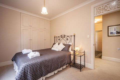 Angaston Saleyards Luxury Accommodation - Broome Tourism 16