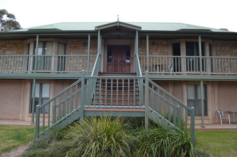 Angaston Saleyards Luxury Accommodation - Broome Tourism 35