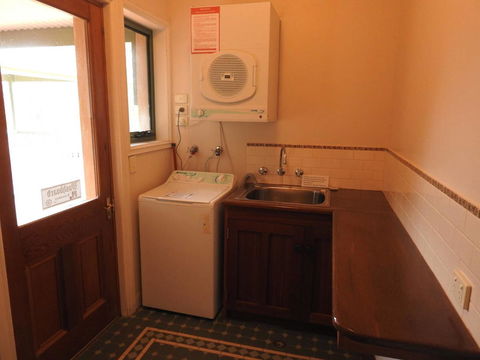 Angaston Saleyards Luxury Accommodation - Broome Tourism 34