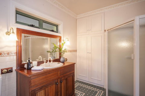 Angaston Saleyards Luxury Accommodation - Broome Tourism 29