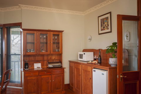 Angaston Saleyards Luxury Accommodation - Broome Tourism 21