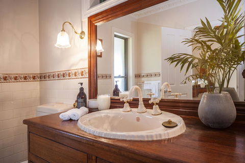 Angaston Saleyards Luxury Accommodation - Broome Tourism 28