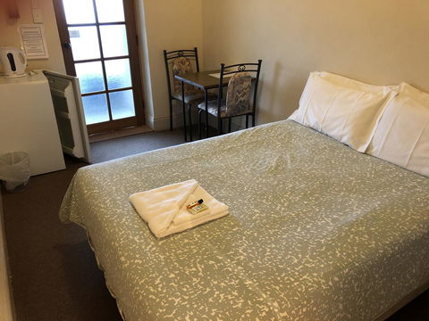 Truro Weighbridge Motel - Broome Tourism 2