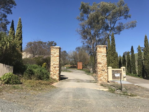 Vineyard Cottage BnB - Broome Tourism 10