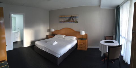 Hilton Beachfront Motel - Broome Tourism 27