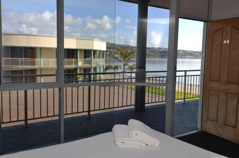 Hilton Beachfront Motel - Broome Tourism 0
