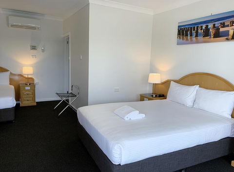 Hilton Beachfront Motel - Broome Tourism 2