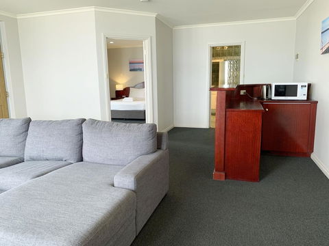 Hilton Beachfront Motel - Broome Tourism 16