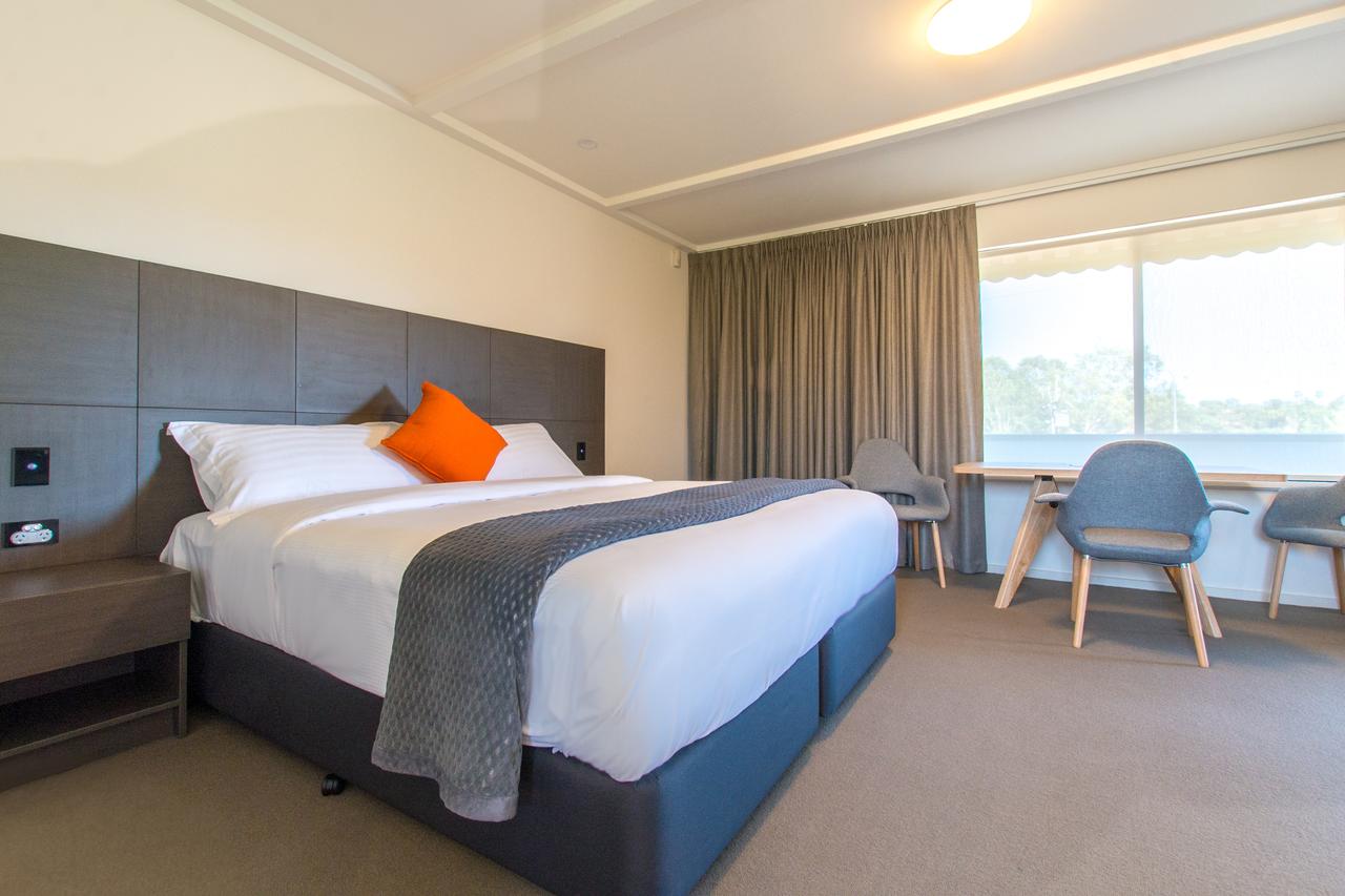  Broome Tourism