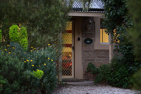 Riesling Trail & Clare Valley Cottages - Broome Tourism 1