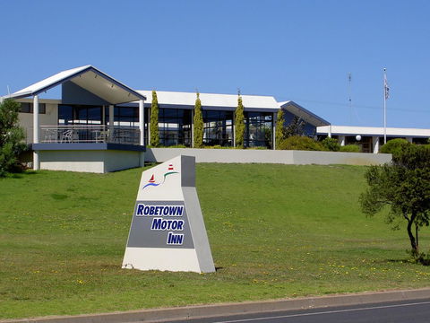 Robetown Motor Inn & Apartments - Broome Tourism 0