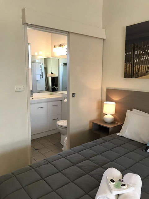 Robetown Motor Inn & Apartments - Broome Tourism 10