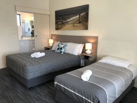 Robetown Motor Inn & Apartments - Broome Tourism 11