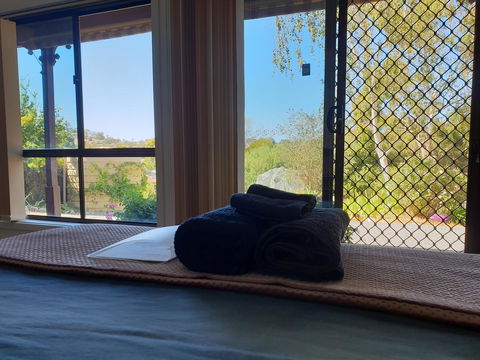 Barossa Valley Studio - Broome Tourism 0