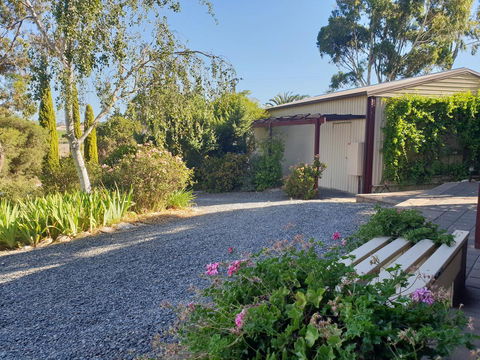 Barossa Valley Studio - Broome Tourism 20