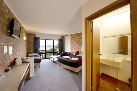 Kangaroo Island Seaside Inn - Broome Tourism 43