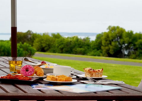 Kangaroo Island Seaside Inn - Broome Tourism 26