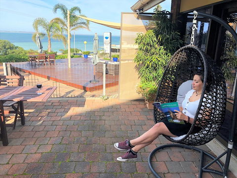 Kangaroo Island Seaside Inn - Broome Tourism 7