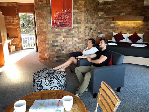 Kangaroo Island Seaside Inn - Broome Tourism 9