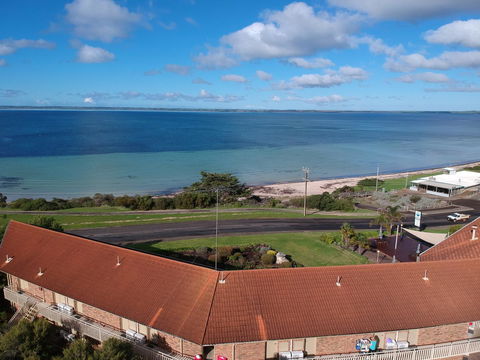 Kangaroo Island Seaside Inn - Broome Tourism 17