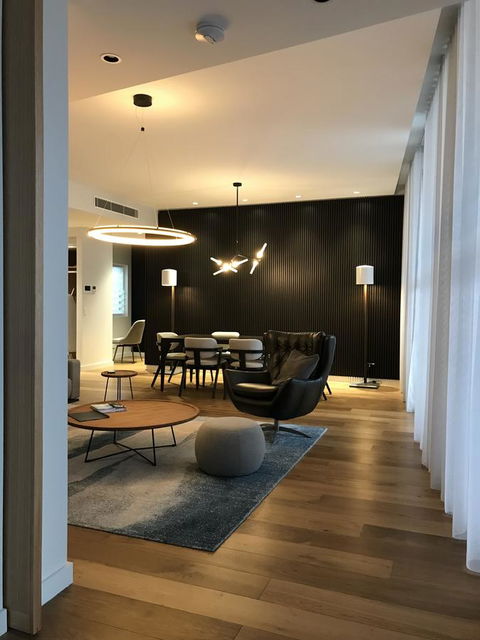 Penthouse On The Promenade - Broome Tourism 5