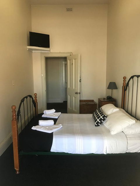 Grosvenor Hotel - Broome Tourism 5