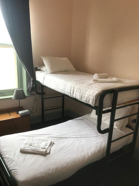 Grosvenor Hotel - Broome Tourism 8