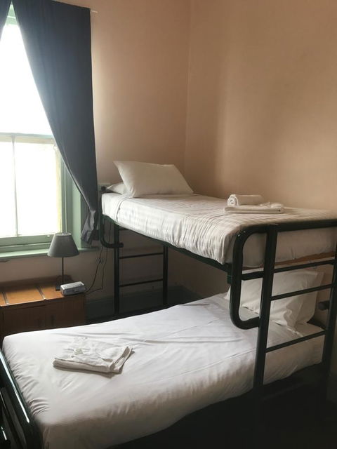 Grosvenor Hotel - Broome Tourism 2