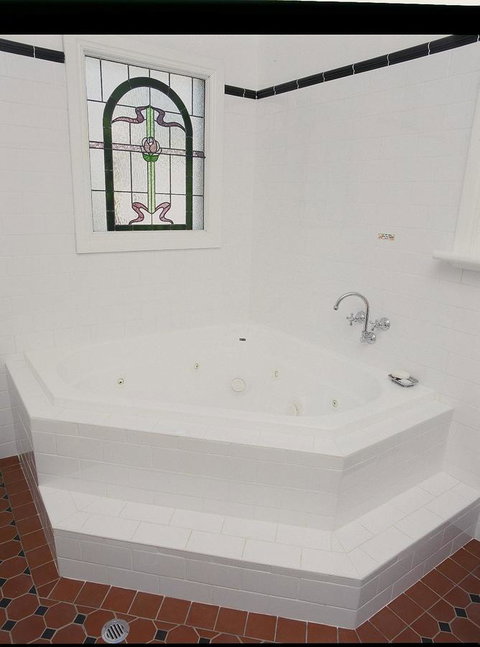 Clare Valley Heritage Retreat - Broome Tourism 8