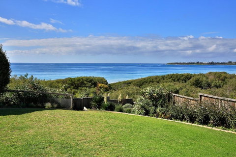 Culburra Beachhouse - Broome Tourism 17