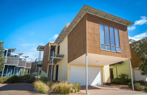 South Shores Yellowfin Villa 96 - South Shores Normanville - Broome Tourism 16