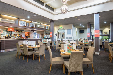 Nightcap At Federal Hotel Mt Gambier - Broome Tourism 15