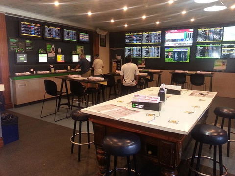 Grand Tasman Hotel - Broome Tourism 8