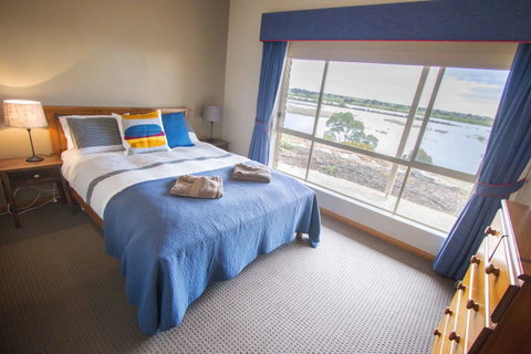 Limestone Ridge - Broome Tourism 10