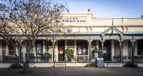 The Rising Sun Hotel - Broome Tourism 2