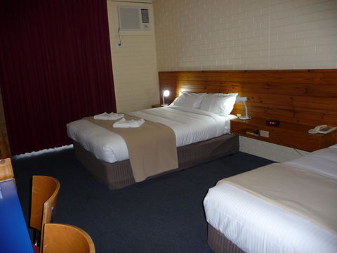The Wine Vine Hotel - Broome Tourism 6
