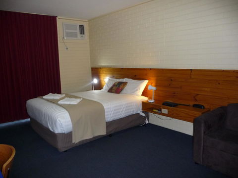 The Wine Vine Hotel - Broome Tourism 5